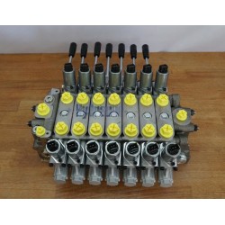 7 funkciós proporcionális hidraulikus vezérlőtömb, 350 bar, 50 L/perc (13gpm), 24V karokkal