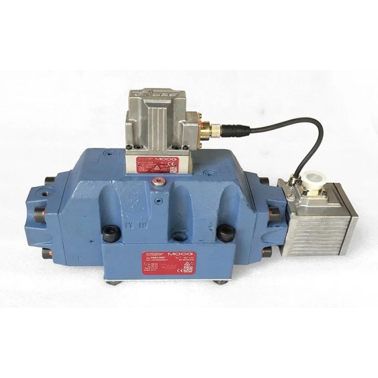 Moog D663-4007 L03HABD6VSX2-A D061-9412 proporcionális szelep