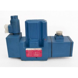 Moog D661Z2725H proporcionális szelep