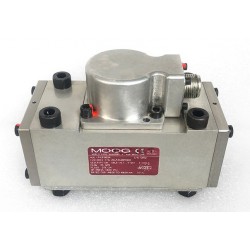 Moog 743F003A proporcionális szelep