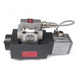 Moog D791-4005 / D761-2621 proporcionális szelep
