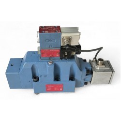 Moog D684-4938 proporcionális szelep