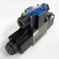 Tokimec DG4V-3-2C-M-P2-T-7-52 proporcionális szelep
