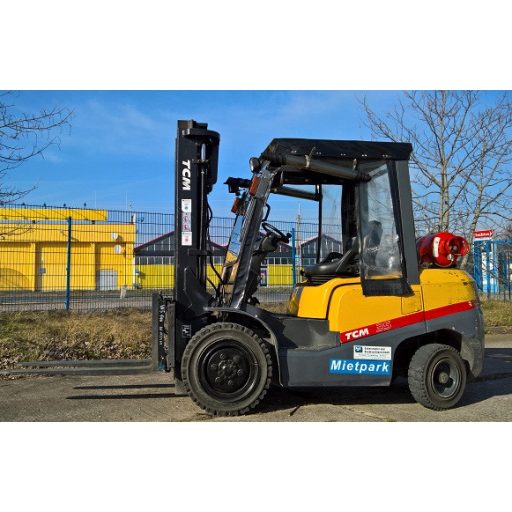 TCM 135C7-10021 hidraulikus szivattyú
