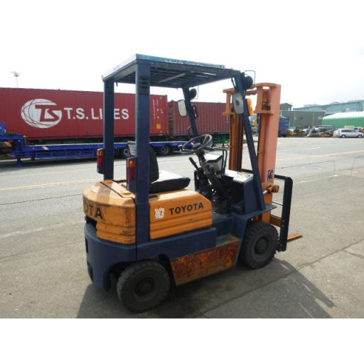 Toyota 67110-13081-71 hidraulikus szivattyú