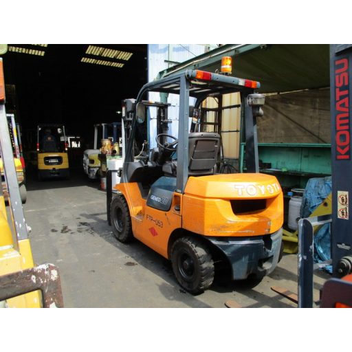 Toyota 67110-23660-71 hidraulikus szivattyú
