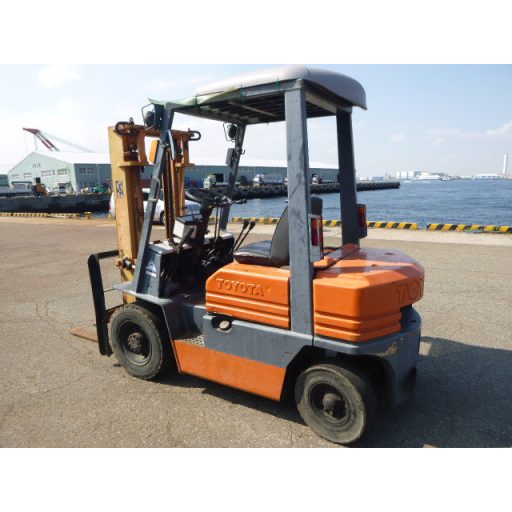 Toyota 67110-33041-71 hidraulikus szivattyú