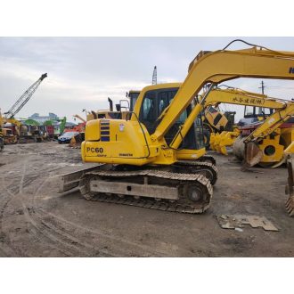 Komatsu PC60-7 toronyfordító hidromotor