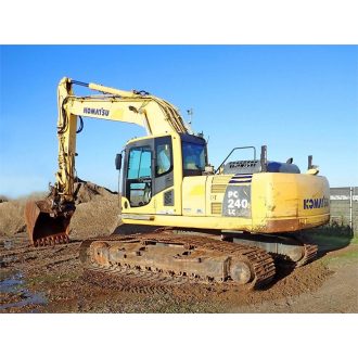 Komatsu PC240-8 toronyfordító hidromotor