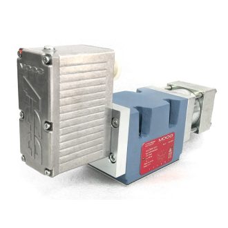 Moog D634-341C proporcionális szelep