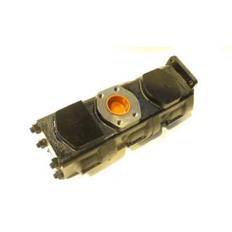   Hydreco X1A504650465033-124008-1C tripla hidraulikus fogaskerék-szivattyú (OEM McCloskey 124008)