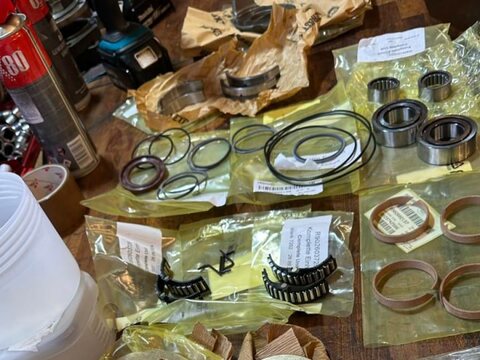 Tömítéskészletek, csapágyak és szivattyú alkatrészek a javításhoz